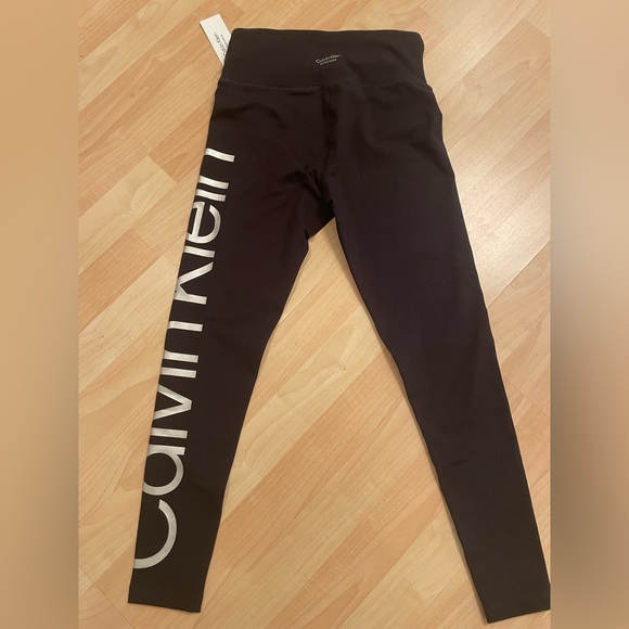 NEW Women’s Calvin Klein Leggings - Picture 2 of 6